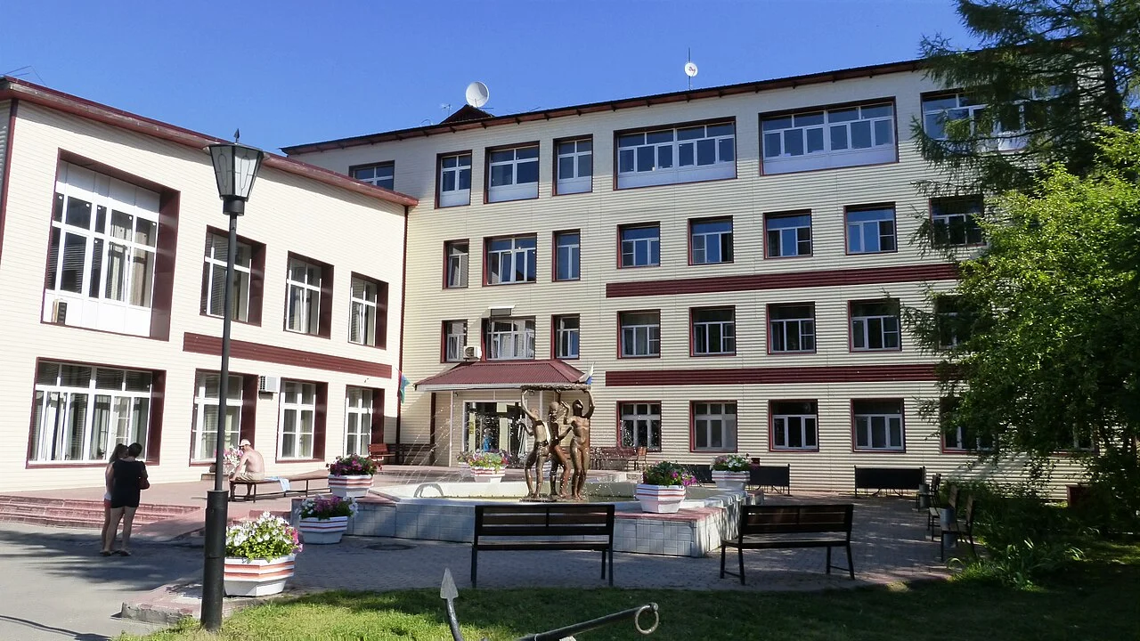 Sanatorium building in Martsialnye Vody